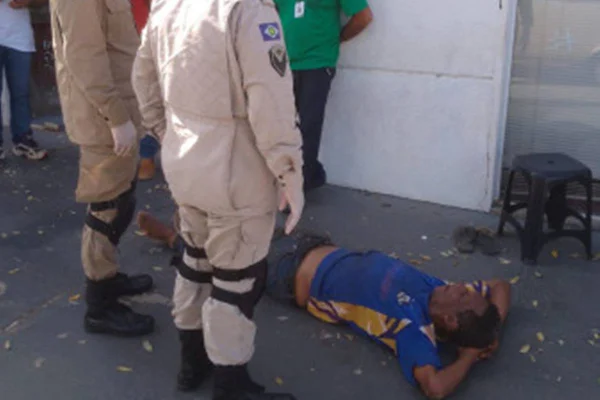 Embriagado, vereador Negão do Semáforo é resgatado por bombeiros