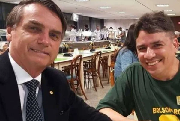 Bolsonaro pede “desculpas” por não indicar “inimigo” para a Petrobras