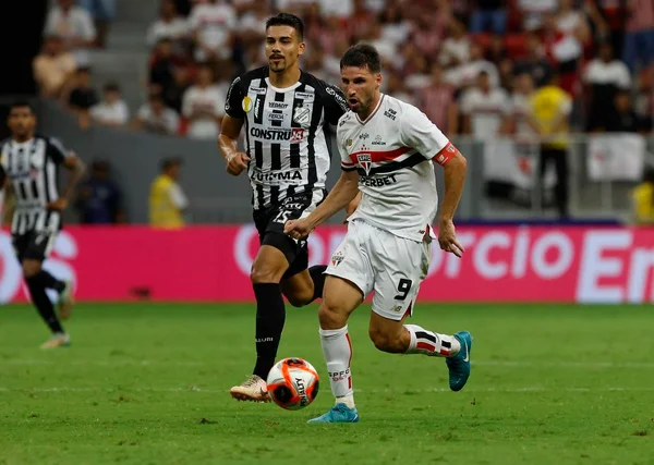Imagem colorida de Calleri - Metrópoles
