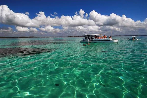 Promoção! Pacote com aéreo e hospedagem para Maceió por R$ 399