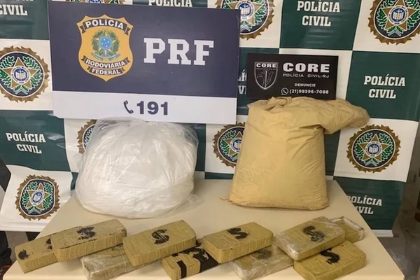 Polícia Civil do Rio e PRF encontram cocaína em caminhão