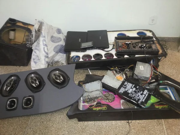 Quadrilha especializada em furto a veículos é presa na Estrutural