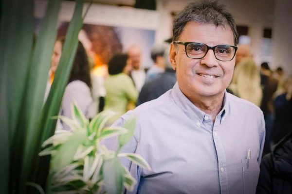 Saiba quem é Sérgio Moriconi. É de se orgulhar e de ficar indignado