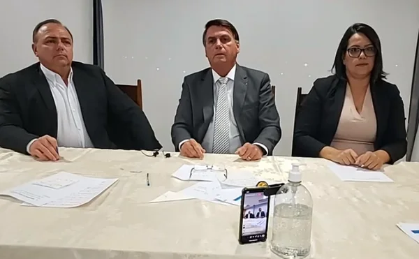 Covid-19: Bolsonaro diz que situação de Manaus está “complicada”