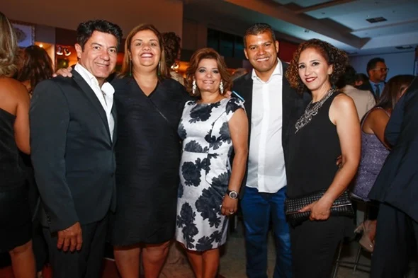 Morre em Brasília o cabeleireiro Cloves Nunes