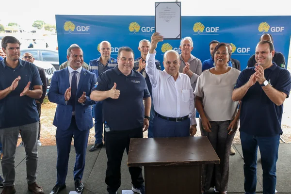 Ibaneis assina ordem para construção do Centro Olímpico e Paralímpico do Paranoá