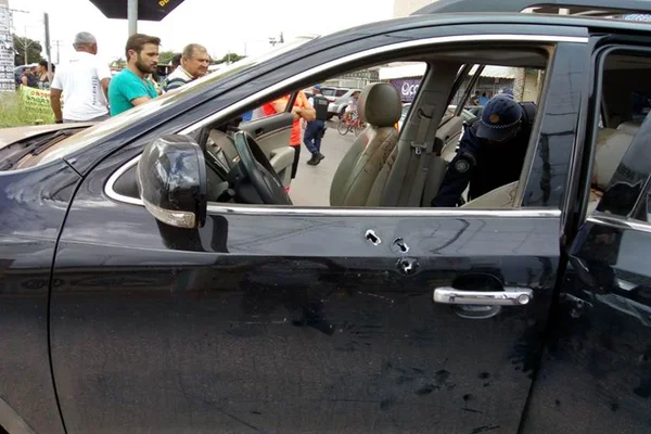 Motorista sofre tentativa de homicídio em cruzamento de Ceilândia