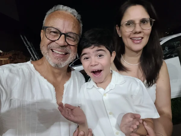 Sem aval da Anvisa, criança perde remédio para Síndrome de Duchenne