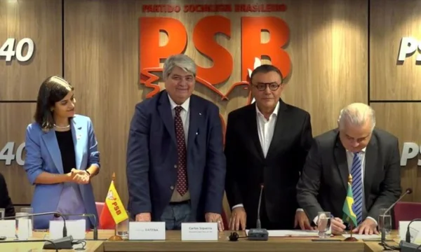Datena e Tabata durante evento de filiação do apresentador ao PSB - Metrópoles