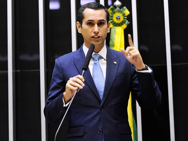 “Não prosperará flexibilização do teto”, diz relator do Orçamento