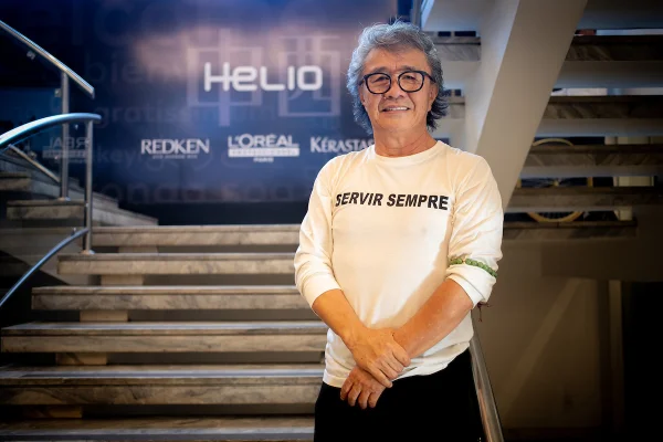Helio Diff completa 45 anos de salão com celebração emocionante