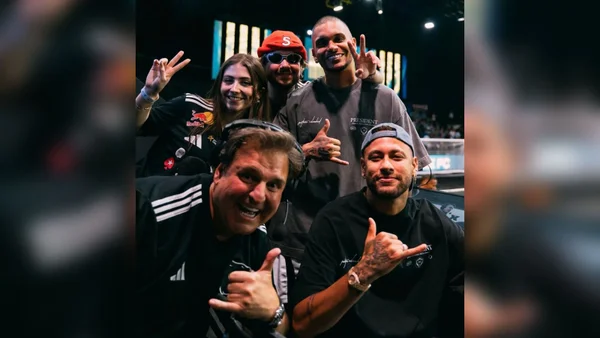 Imagem colorida de Neymar - Metrópoles