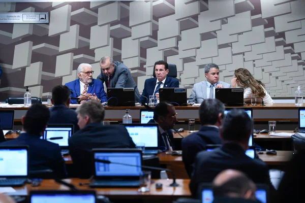 imagem colorida mostra Comissão de Assuntos Econômicos (CAE) do Senado Federal - Metrópoles