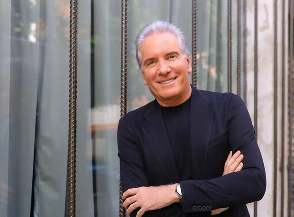 Roberto Justus confirma volta como apresentador da Band em 2022 - destaque galeria Roberto Justus confirma volta como apresentador da Band em 2022 - destaque galeria