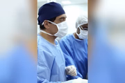 Ele é referência em lipo HD e mamoplastia