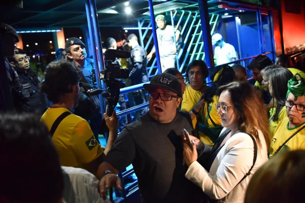 Organizador de manifestação pró-Bolsonaro na Esplanada é agredido