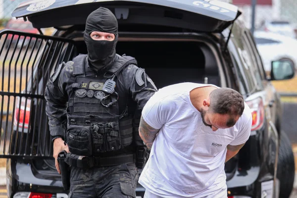 Polícia desmantela esquema de tráfico que abastecia servidores do STF