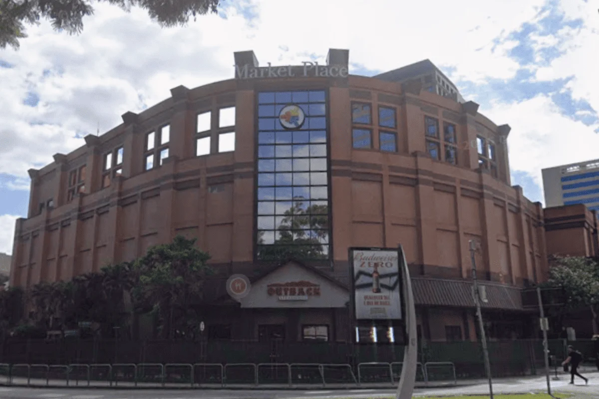 Pânico e tumulto no Shopping Market Place: briga com spray de pimenta gera caos na zona sul de SP