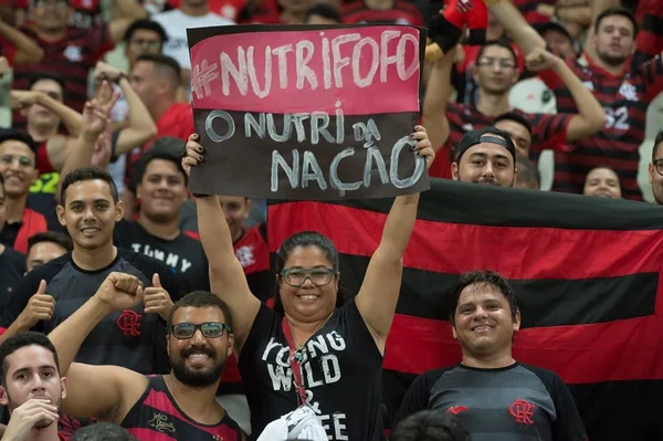 #Nutrifofo: nutricionista do Flamengo faz sucesso entre a torcida