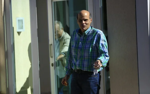 Após 2ª internação por Covid-19, Paco Britto recebe alta e está em casa