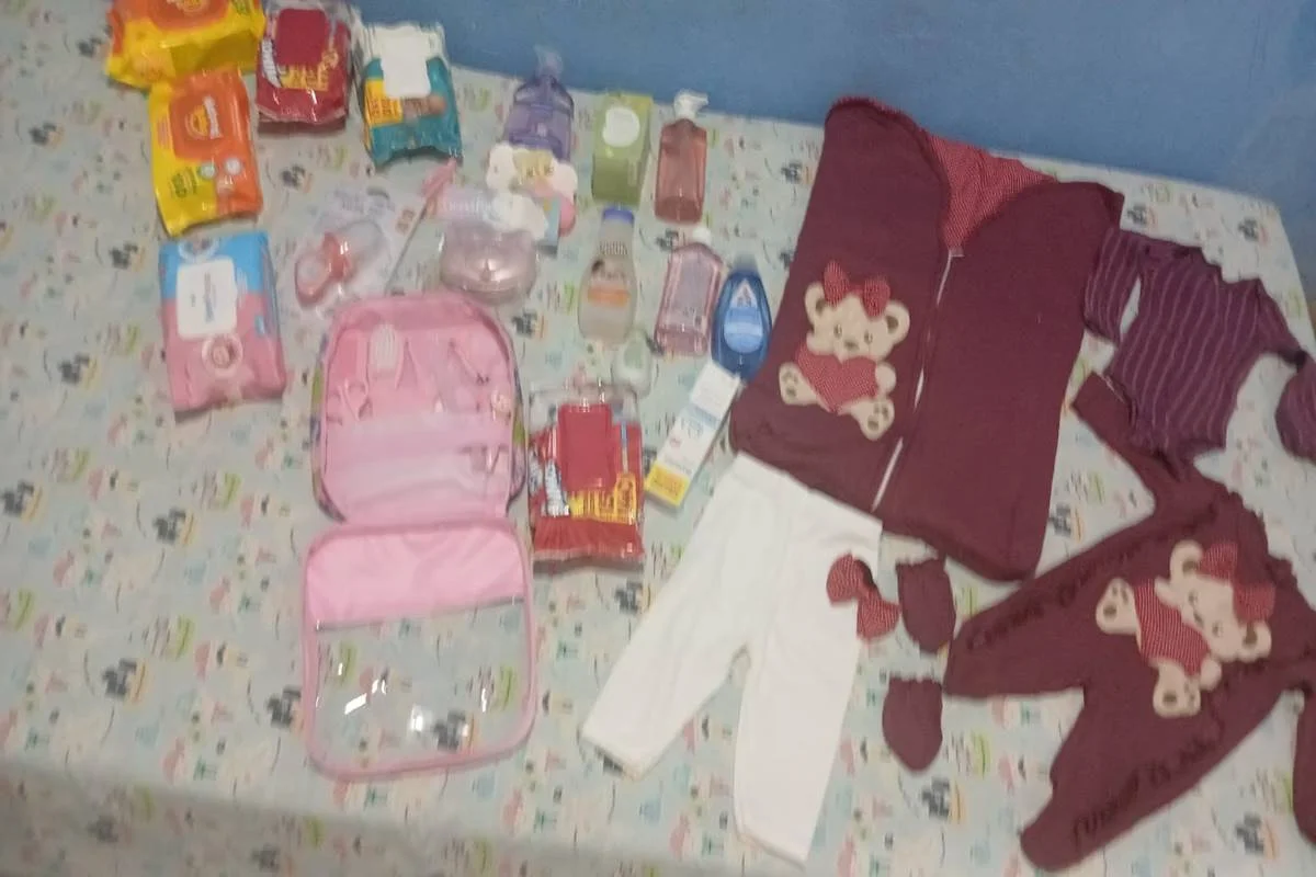 A mãe compartilhou que alguns itens do enxoval serão vendidos e outros doados A mãe compartilhou que alguns itens do enxoval serão vendidos e outros doados