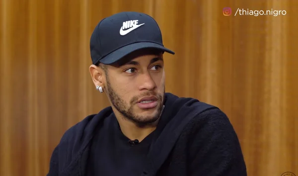 Neymar abre o coração: “É óbvio que pensava em casar”