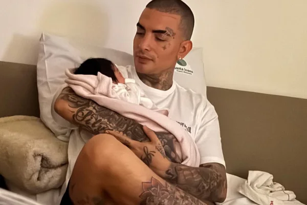 "Nossa promessa", declara MC Guimê após o nascimento de Yarin - Metrópoles
