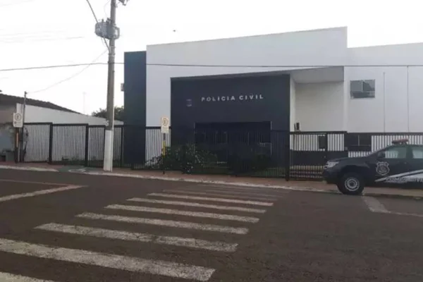 Homens sofrem extorsão ao trocarem fotos íntimas com perfis fakes