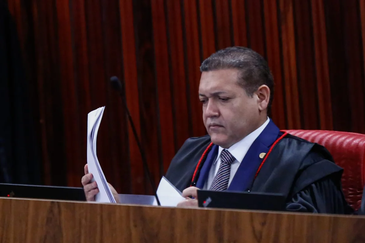 TSE altera regras de divulgação de pesquisas; entidade critica mudanças