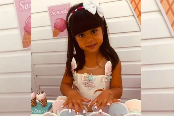 Maíra Cardi polemiza ao mostrar filha de 3 anos com unhas postiças