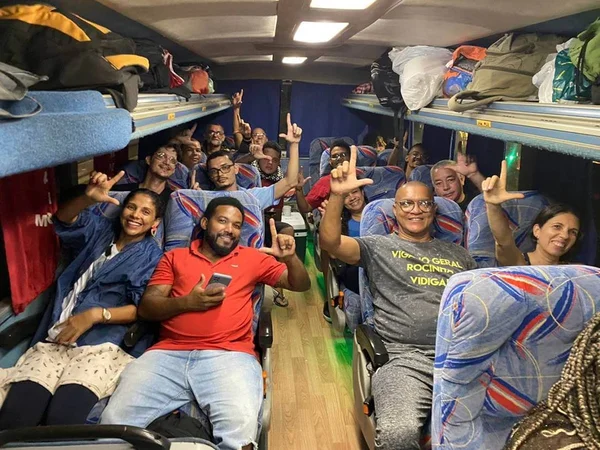 Caravana para posse de Lula - Metrópoles
