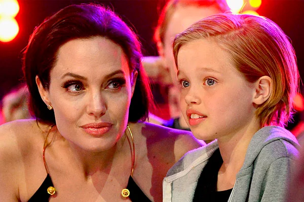 Filha de Angelina Jolie e Brad Pitt quer ser chamada de “John”