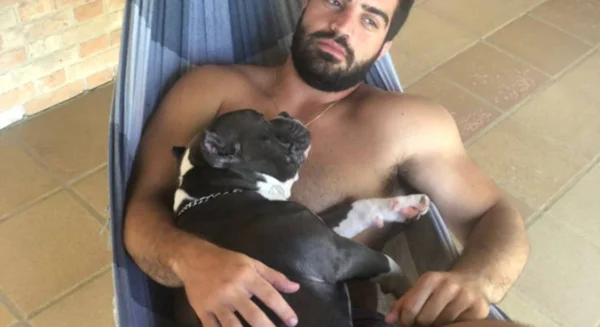 Giuliano e seu cachorro