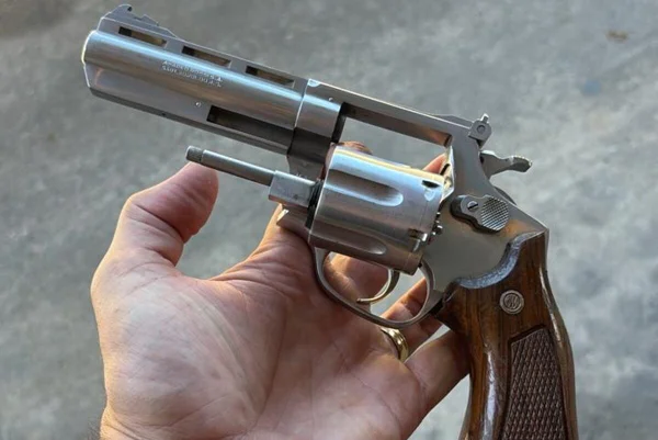 revólver calibre 38