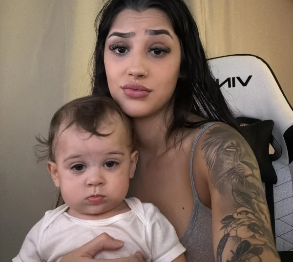 Bia Miranda reage ao ser criticada por faltar festa na escola do filho - destaque galeria Bia Miranda reage ao ser criticada por faltar festa na escola do filho - destaque galeria