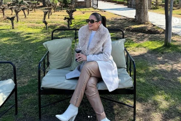 influencer Larissa Cardoso Pires
