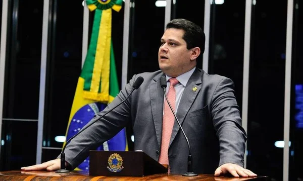 A promessa de Alcolumbre a Alckmin sobre a PEC da Transição