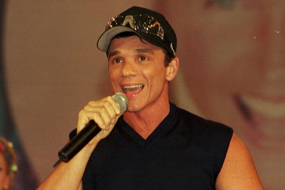 O cantor Netinho O cantor Netinho