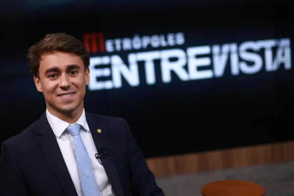 Assista à íntegra da entrevista de Nikolas Ferreira ao Metrópoles