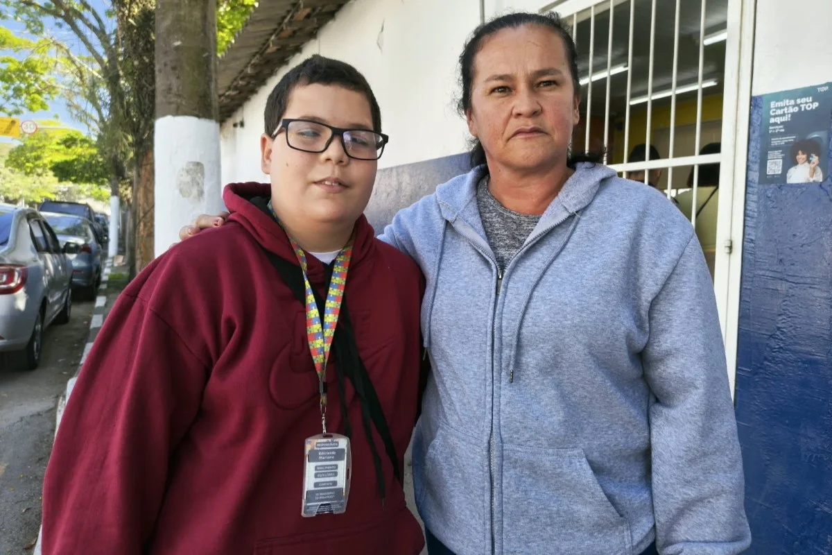 A dona de casa Edicleide de Jesus e o filho Alexandre A dona de casa Edicleide de Jesus e o filho Alexandre