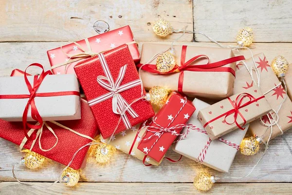 Confira uma seleção de peças femininas para presentear no Natal