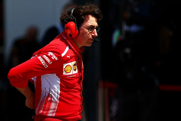 Ferrari leva evoluções para a França, mas prevê corrida complicada