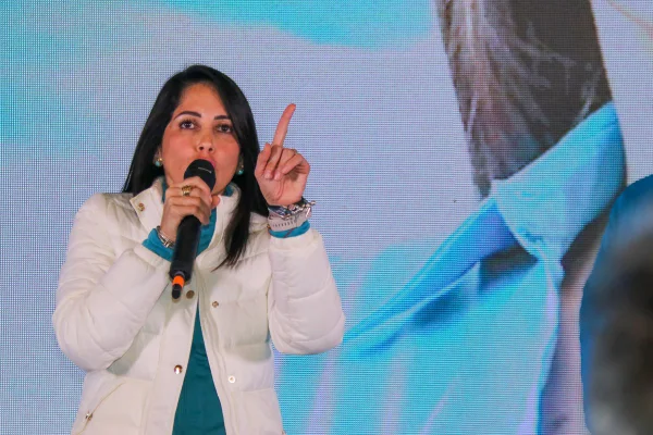 Ex-candidata a presidente do Equador, esquerdista Luisa González é presa - destaque galeria Ex-candidata a presidente do Equador, esquerdista Luisa González é presa - destaque galeria