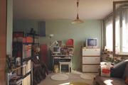 6º andar, apartamento 32 – Figura pública, recusou-se a dar um nome ou aparecer na fotografia. Inquilino temporário