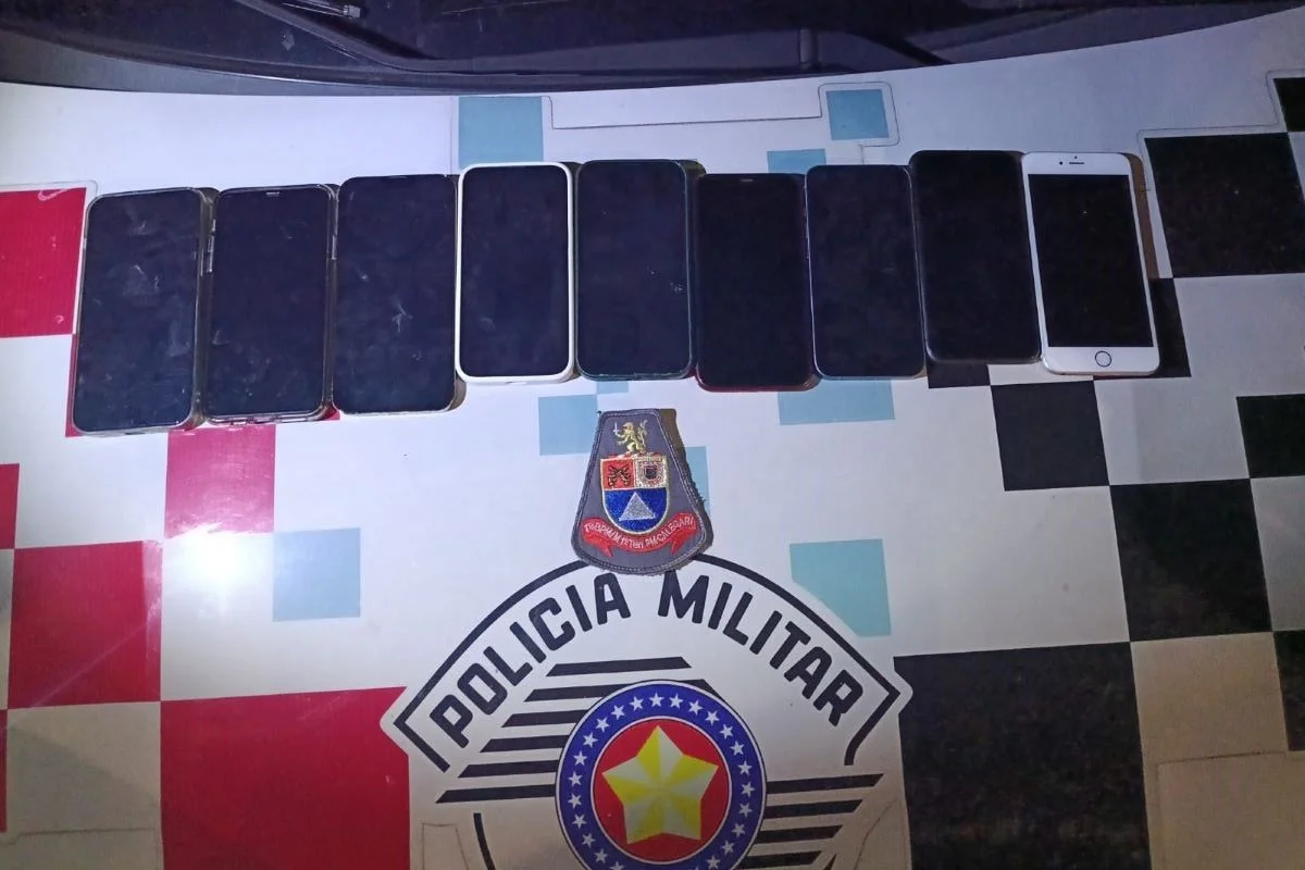 Aparelhos estavam dentro de uma mala Aparelhos estavam dentro de uma mala