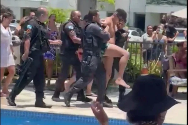 Vídeo. Vereador de SP é detido por racismo dentro de piscina no Rio