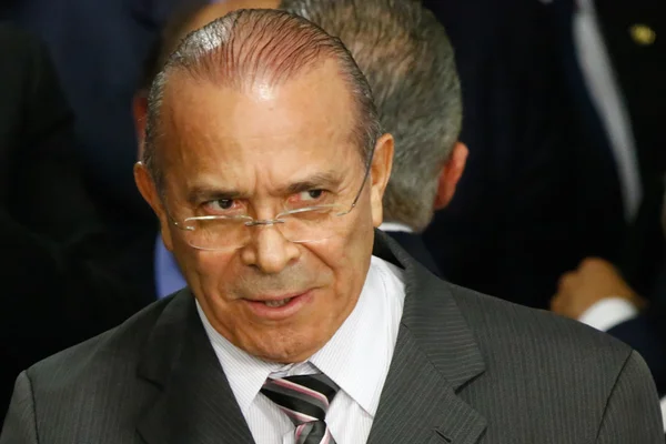 “O PSDB não está mais na base do governo”, diz Padilha