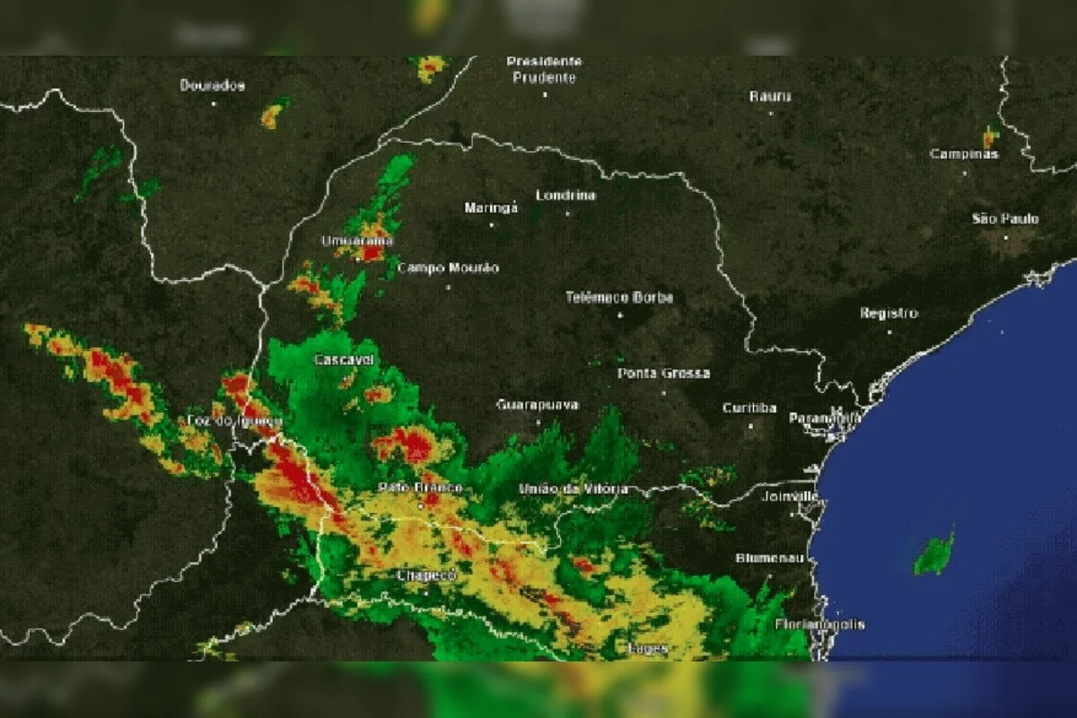 Fenômeno alcançou ao menos quatro cidades Fenômeno alcançou ao menos quatro cidades