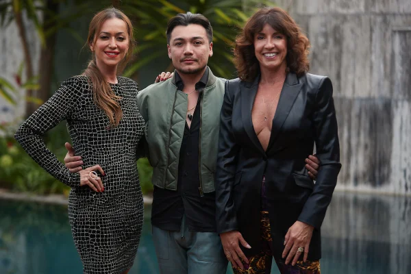 Patrícia Vaz e Dani Kniggendorf celebram a Blugaya em evento intimista