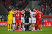 Musiala desmaia novamente durante amistoso do Bayern contra Heidenheim - imagem 2